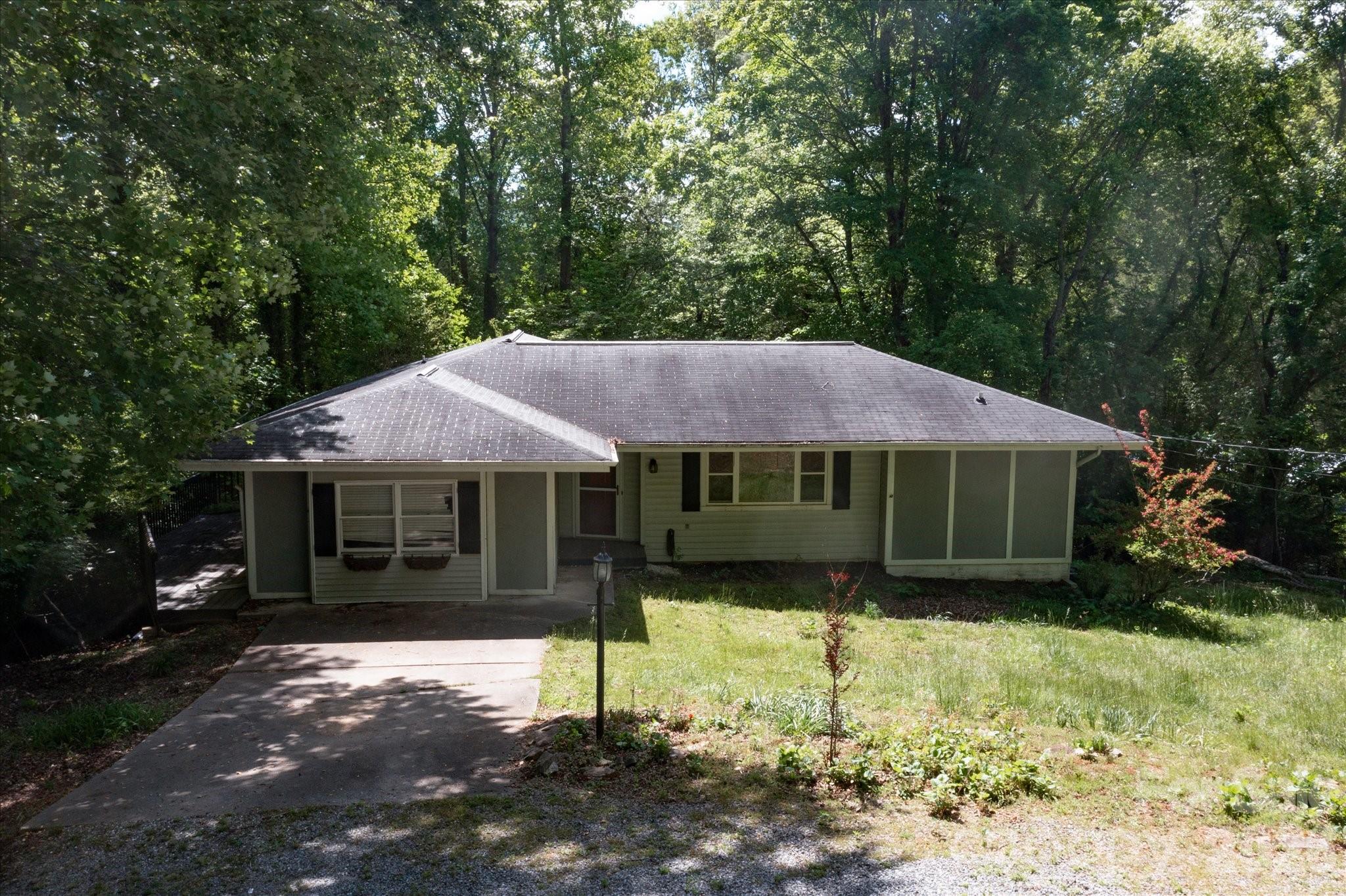 147 Barberry Heights Drive Brevard NC 28712