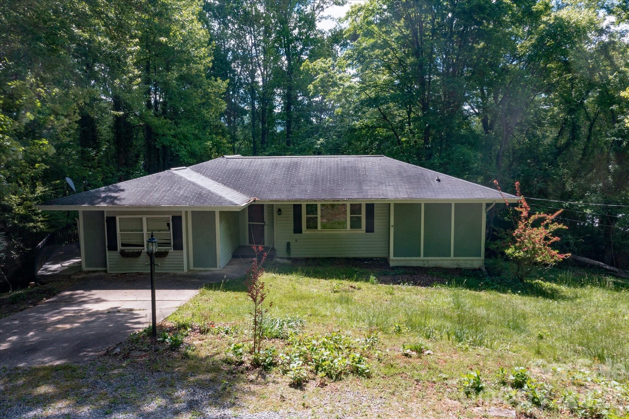 147 Barberry Heights Drive Brevard NC 28712