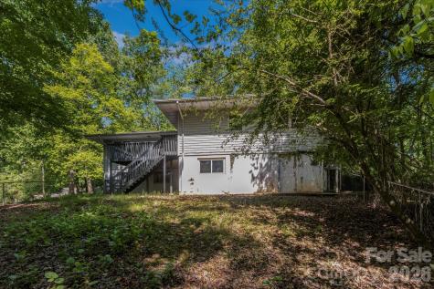 147 Barberry Heights Drive Brevard NC 28712