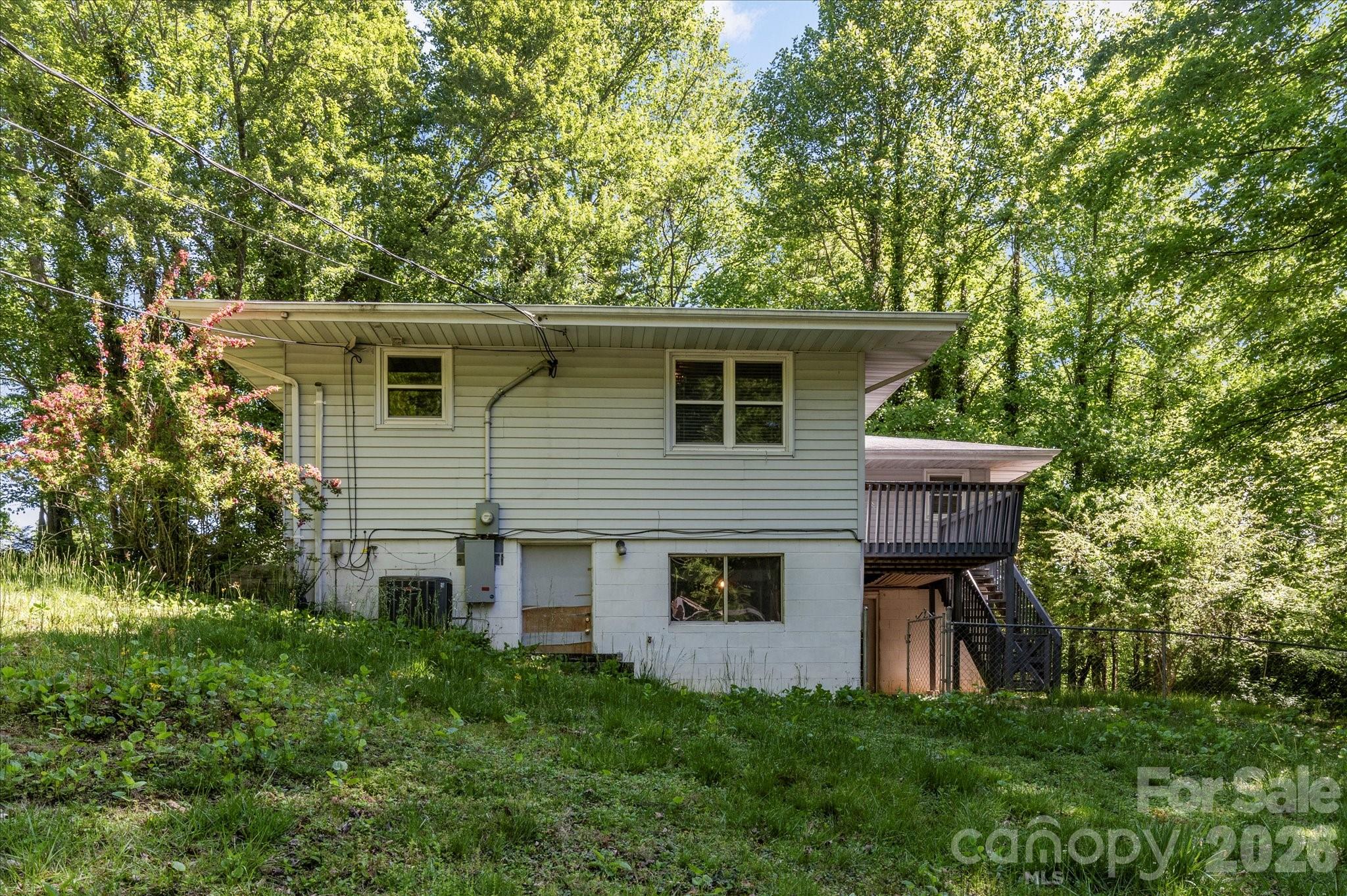 147 Barberry Heights Drive Brevard NC 28712