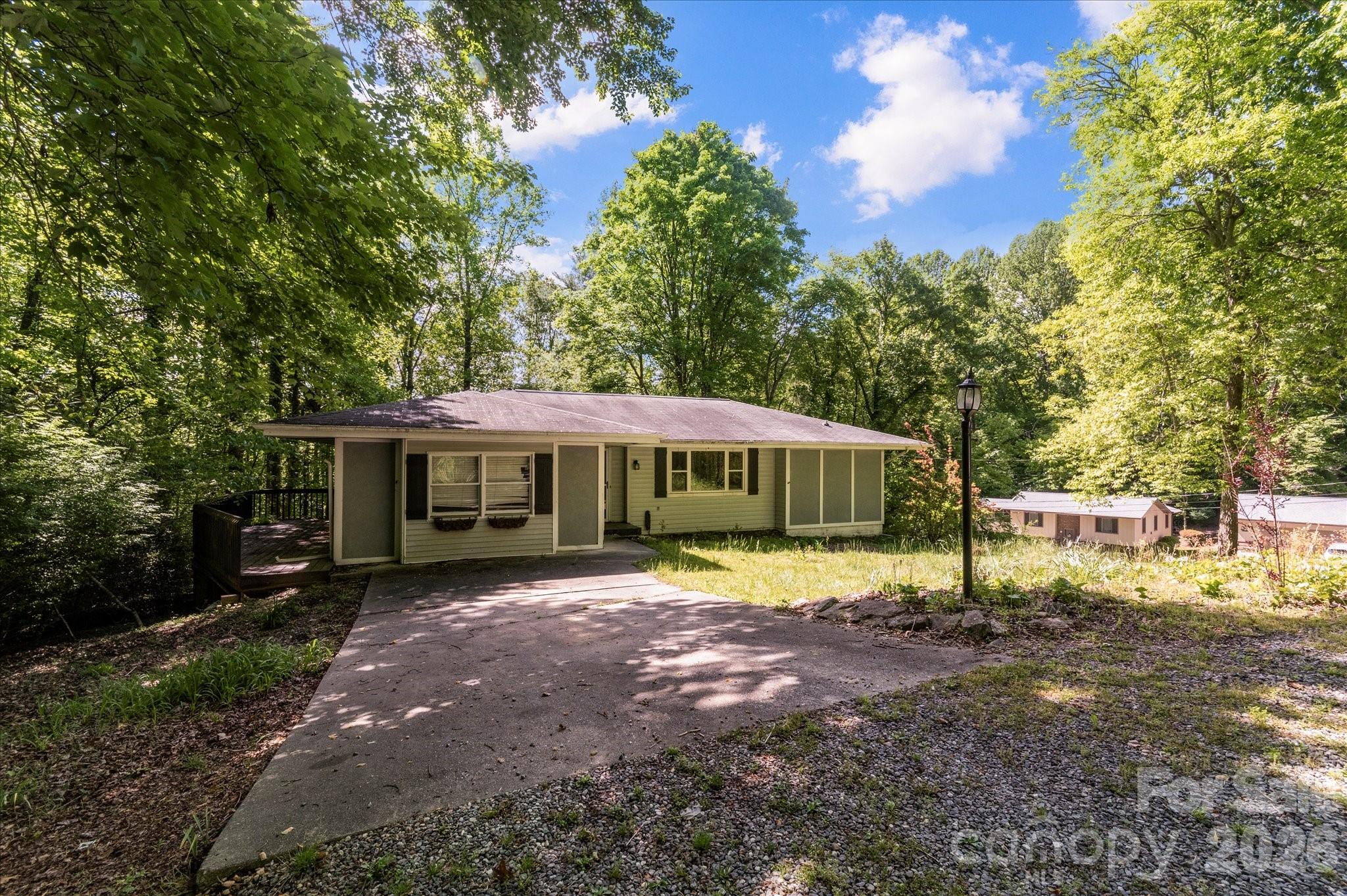 147 Barberry Heights Drive Brevard NC 28712