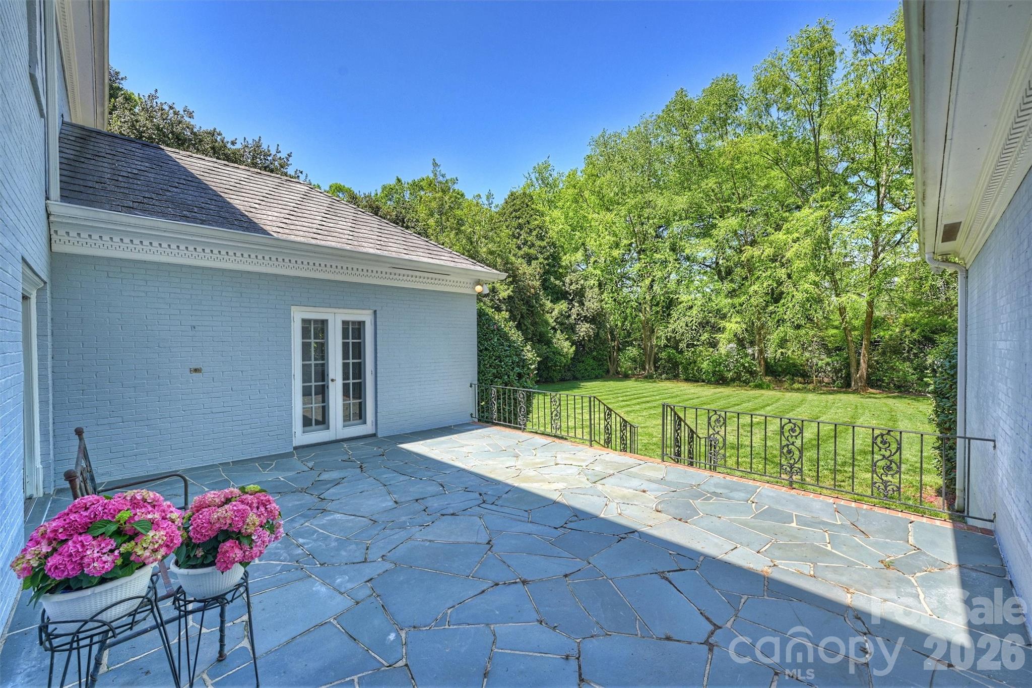 812 Ardsley Road Charlotte NC 28207