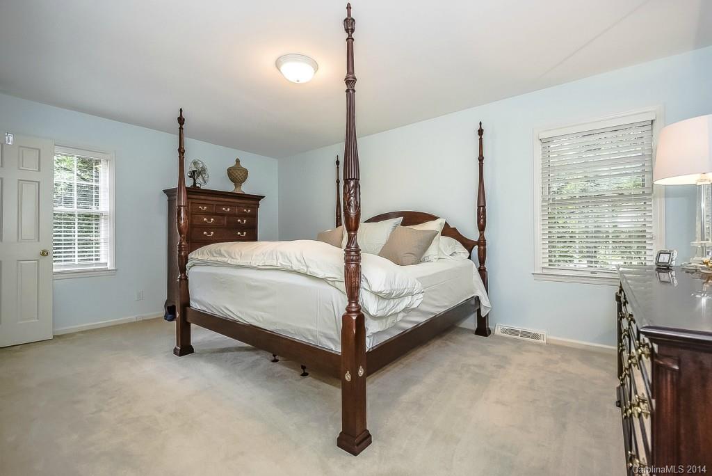 1205 Hollow Tree Court Charlotte NC 28226