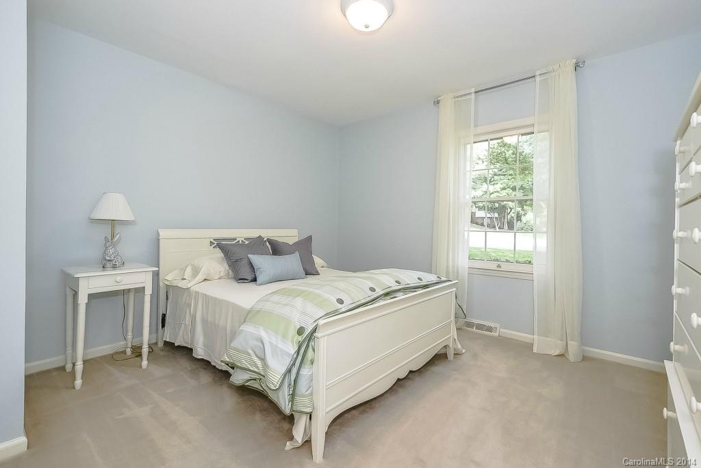 1205 Hollow Tree Court Charlotte NC 28226