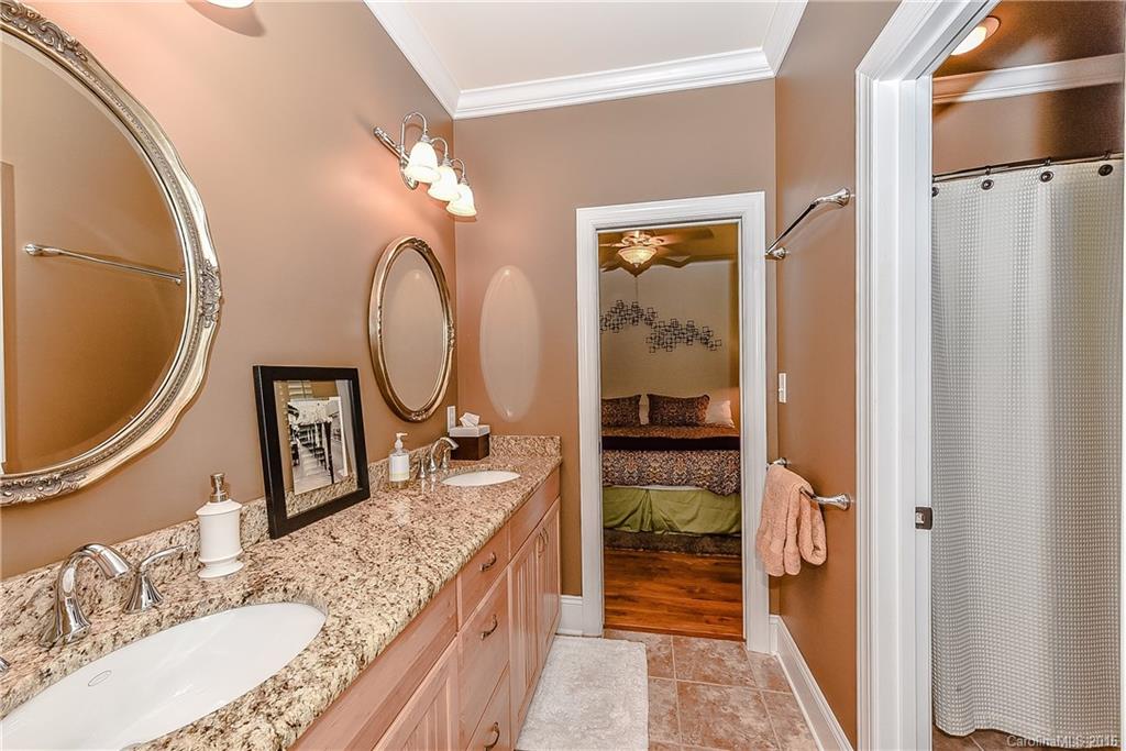 2216 Chesterfield Avenue Charlotte NC 28205