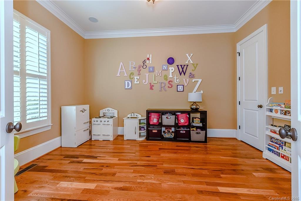 2216 Chesterfield Avenue Charlotte NC 28205