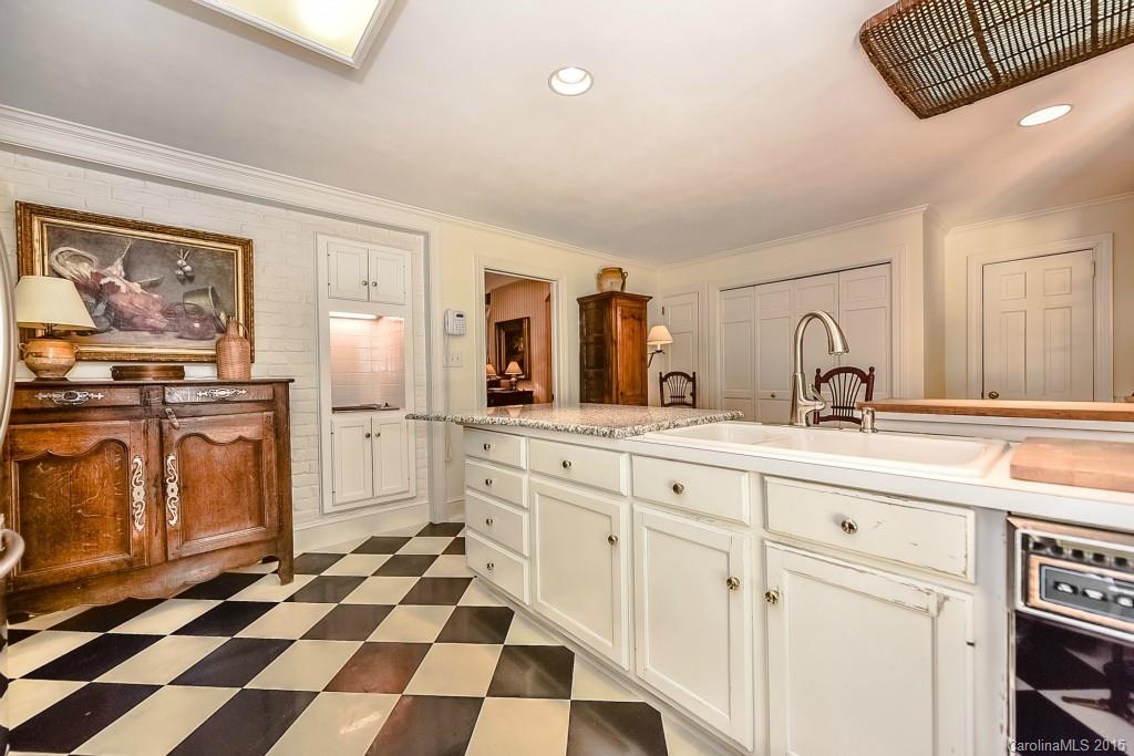 1538 Sterling Road Charlotte NC 28209
