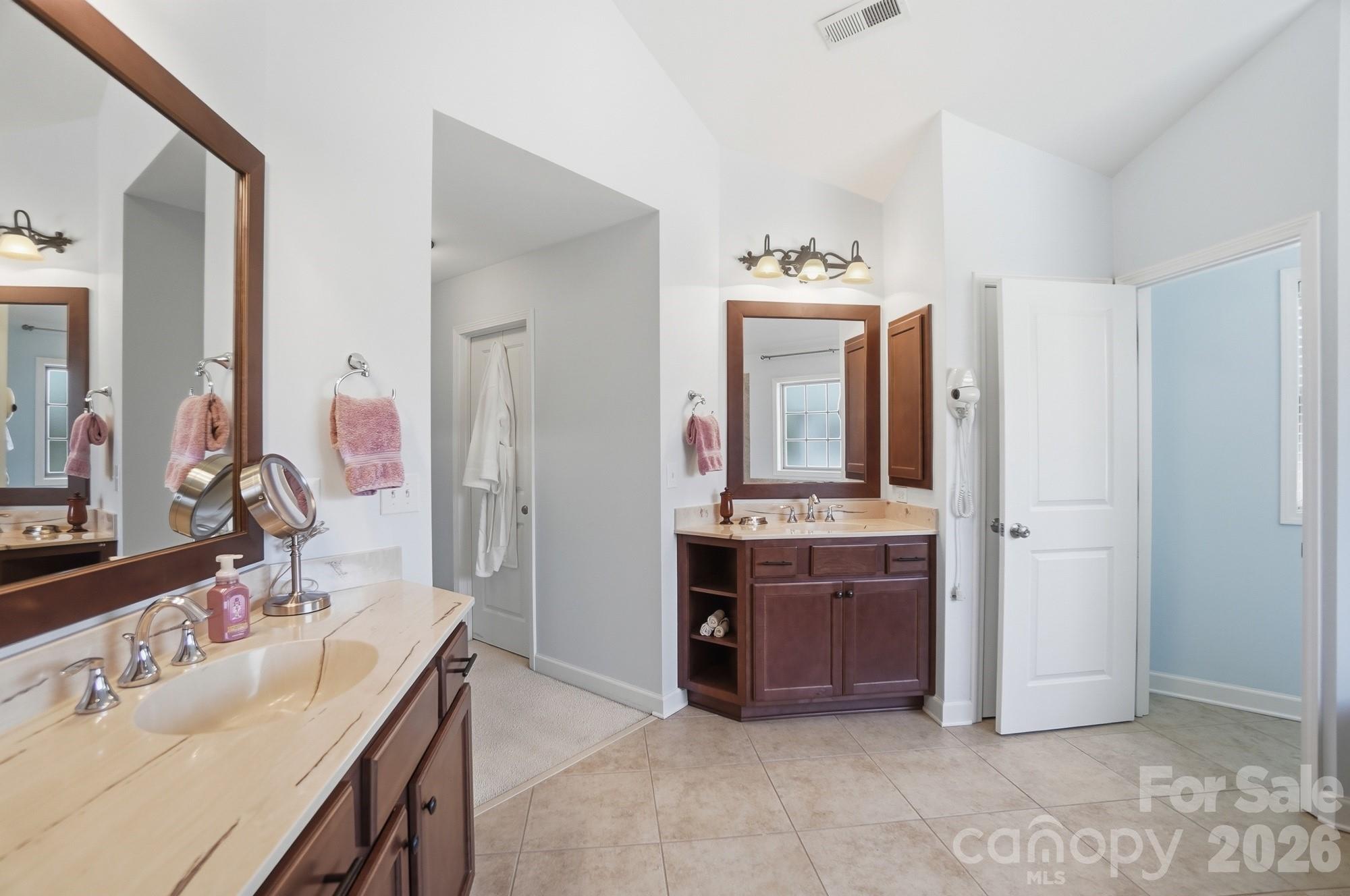 3219 Lakehurst Crossing Matthews NC 28104