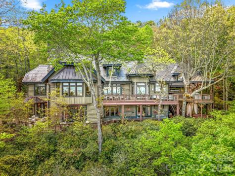 1052 Toxaway Drive Lake Toxaway NC 28747