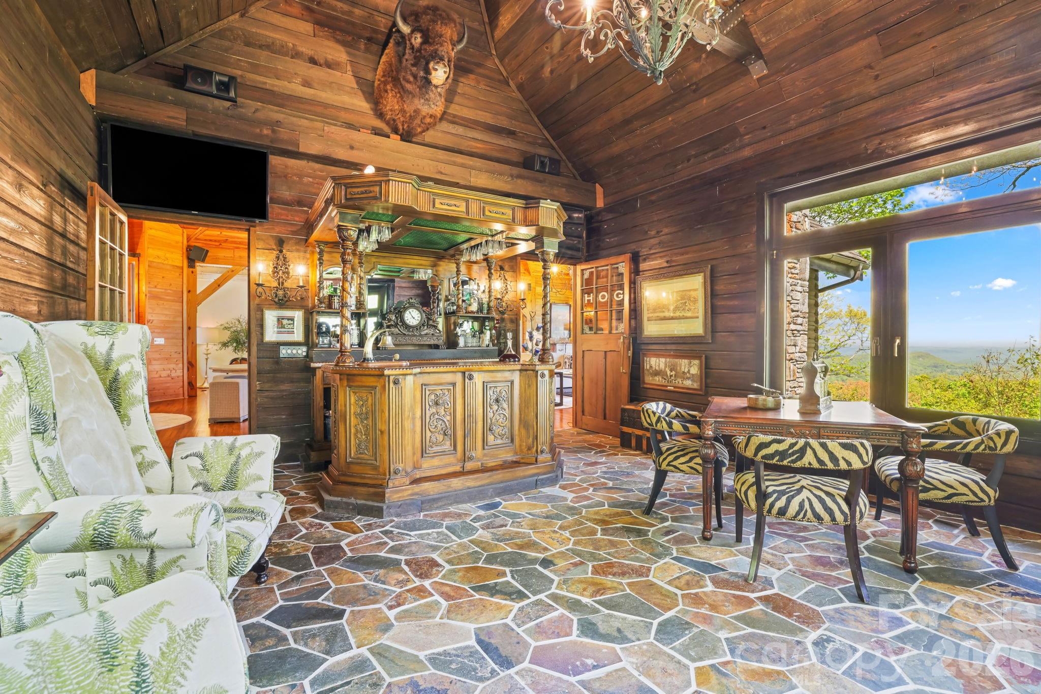 1052 Toxaway Drive Lake Toxaway NC 28747