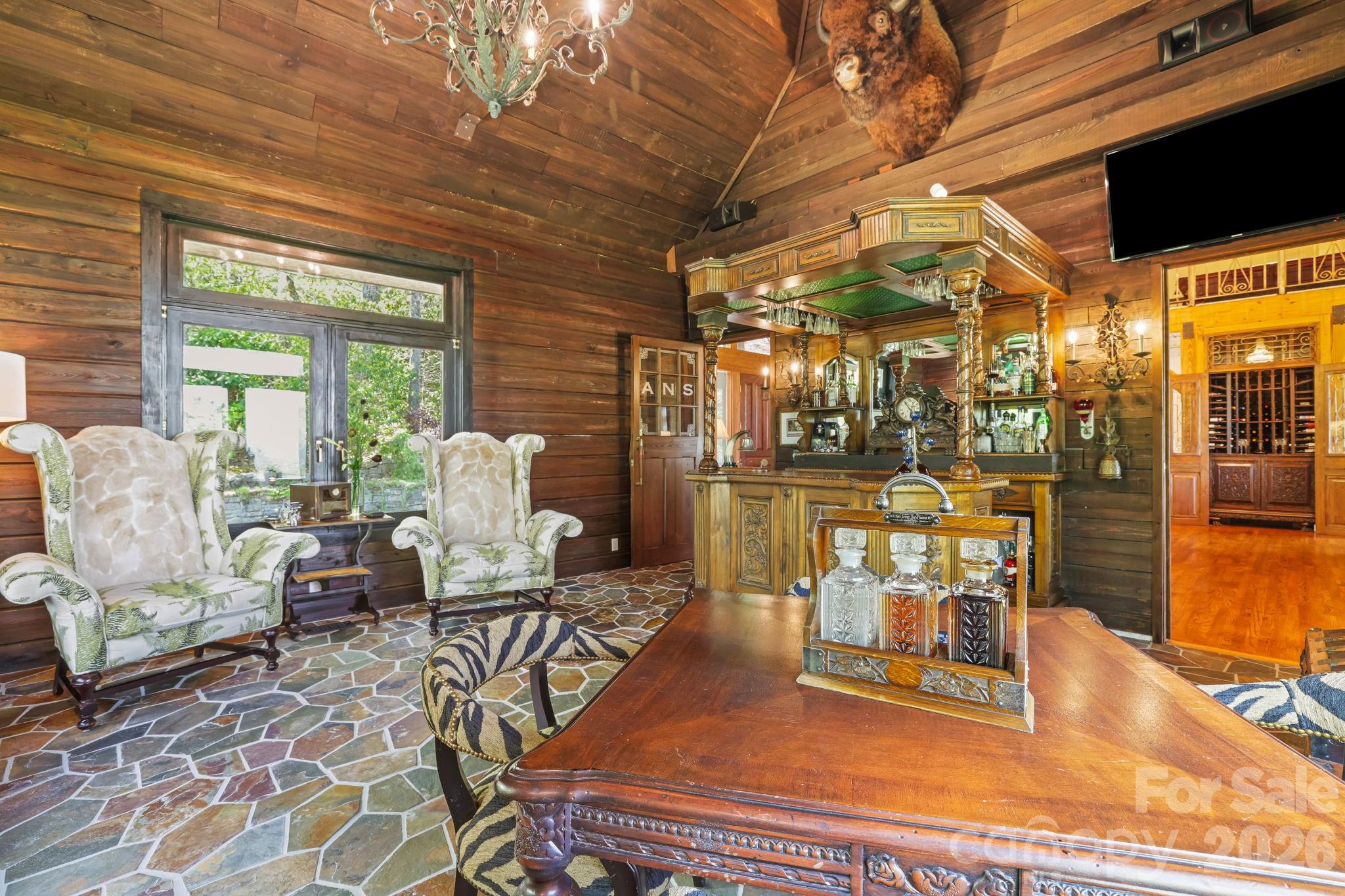 1052 Toxaway Drive Lake Toxaway NC 28747