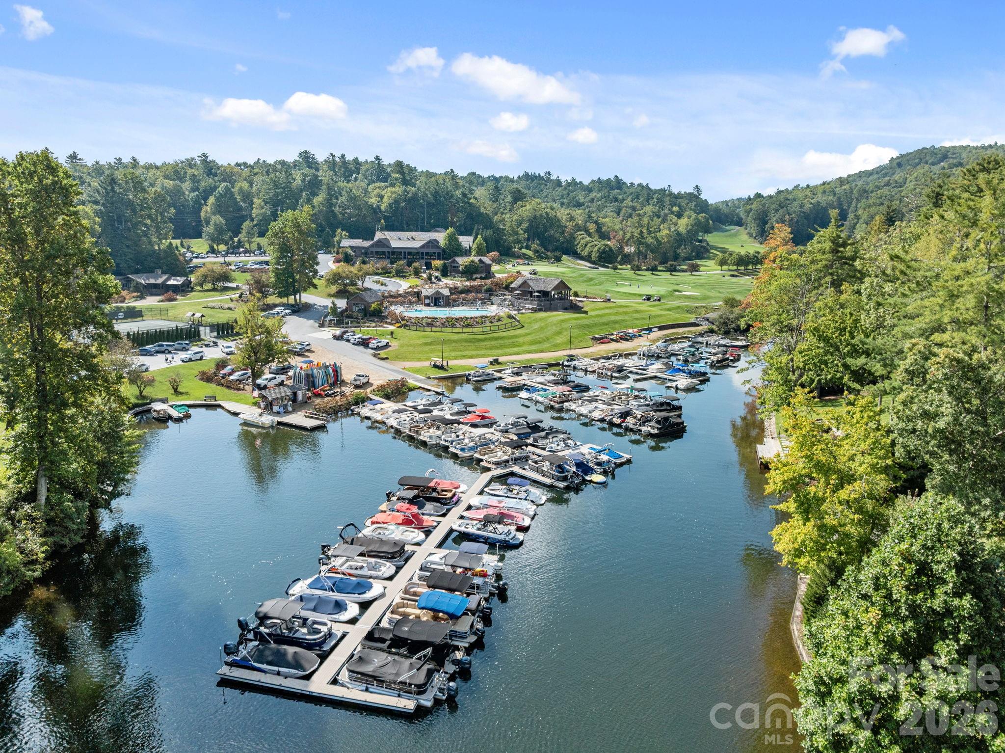1052 Toxaway Drive Lake Toxaway NC 28747