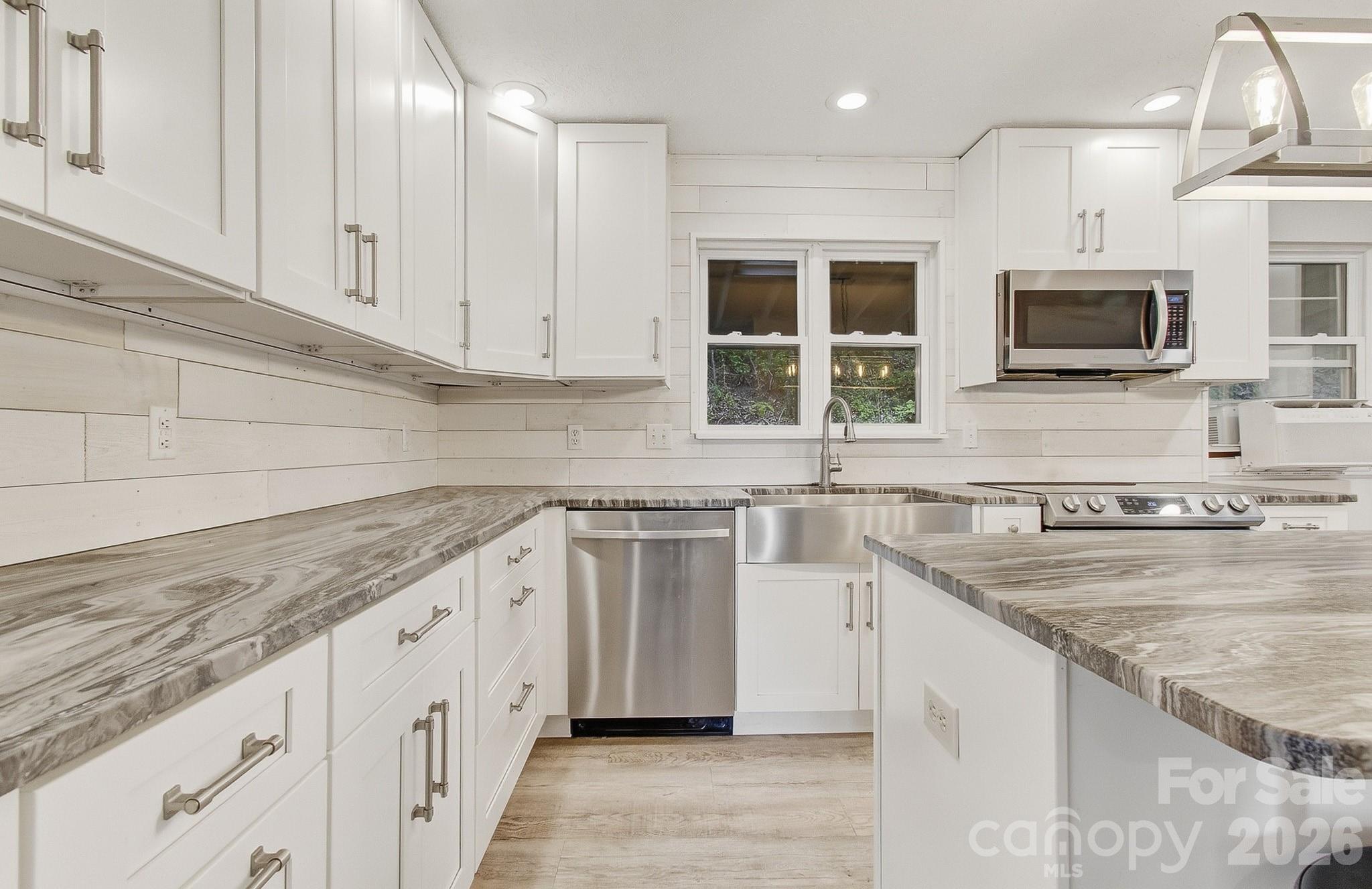 2131 Coleman Mountain Road Waynesville NC 28785