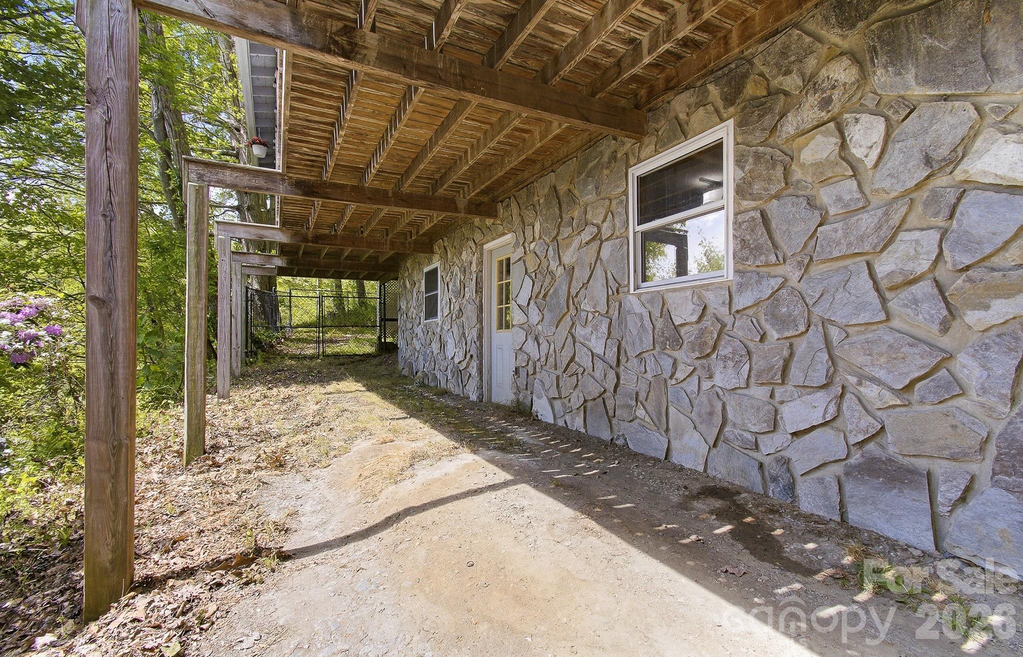 2131 Coleman Mountain Road Waynesville NC 28785