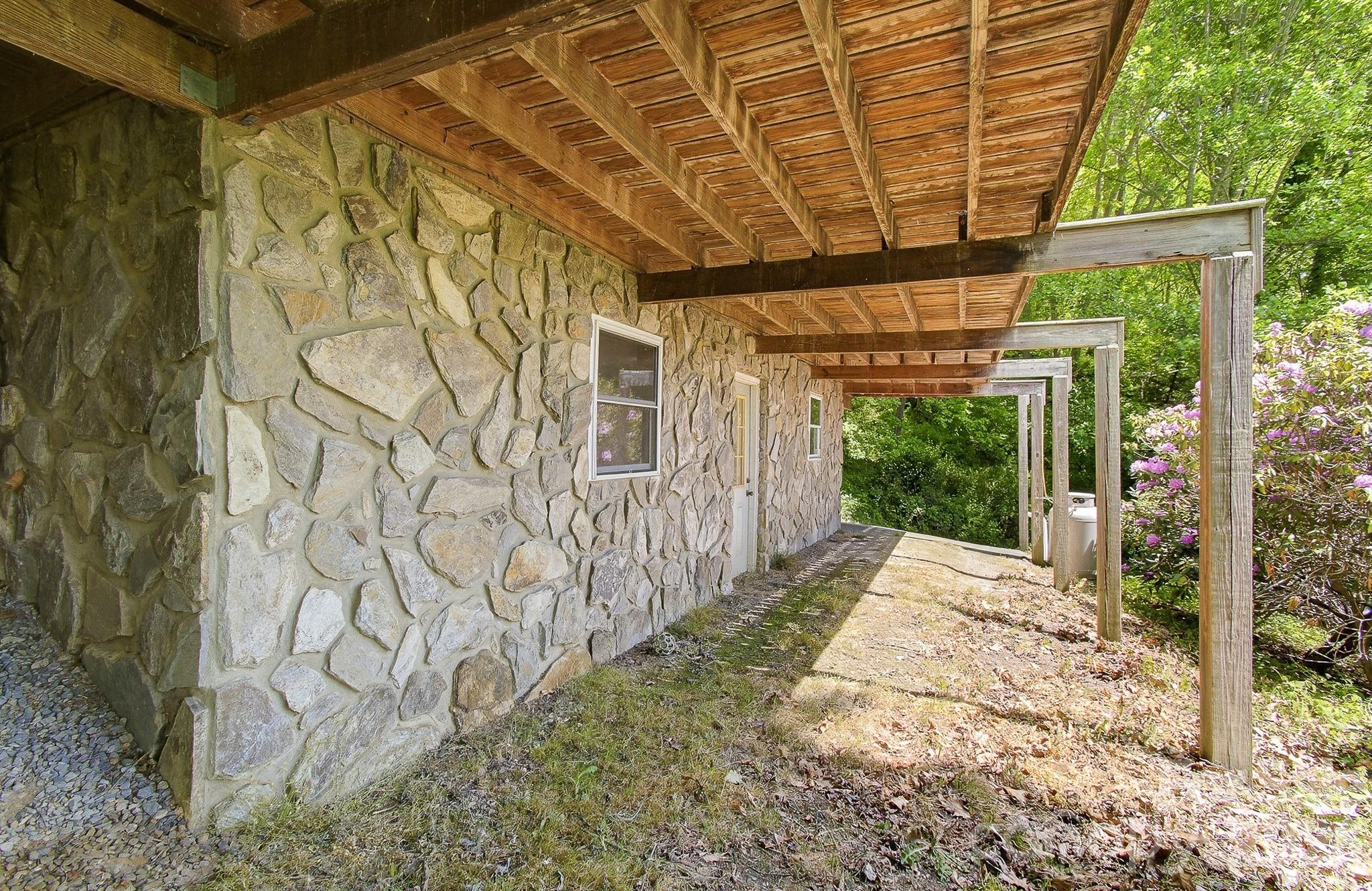 2131 Coleman Mountain Road Waynesville NC 28785