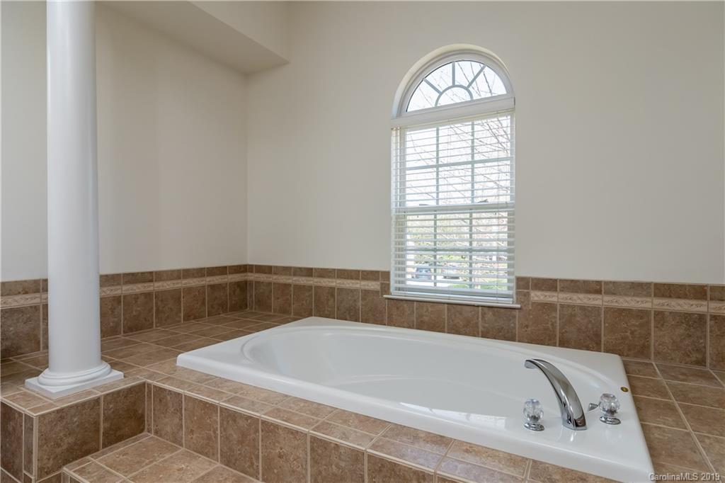 6448 Donnegal Farm Road Charlotte NC 28270