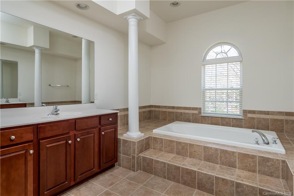 6448 Donnegal Farm Road Charlotte NC 28270