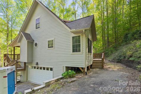 93 Streamside Drive Waynesville NC 28785