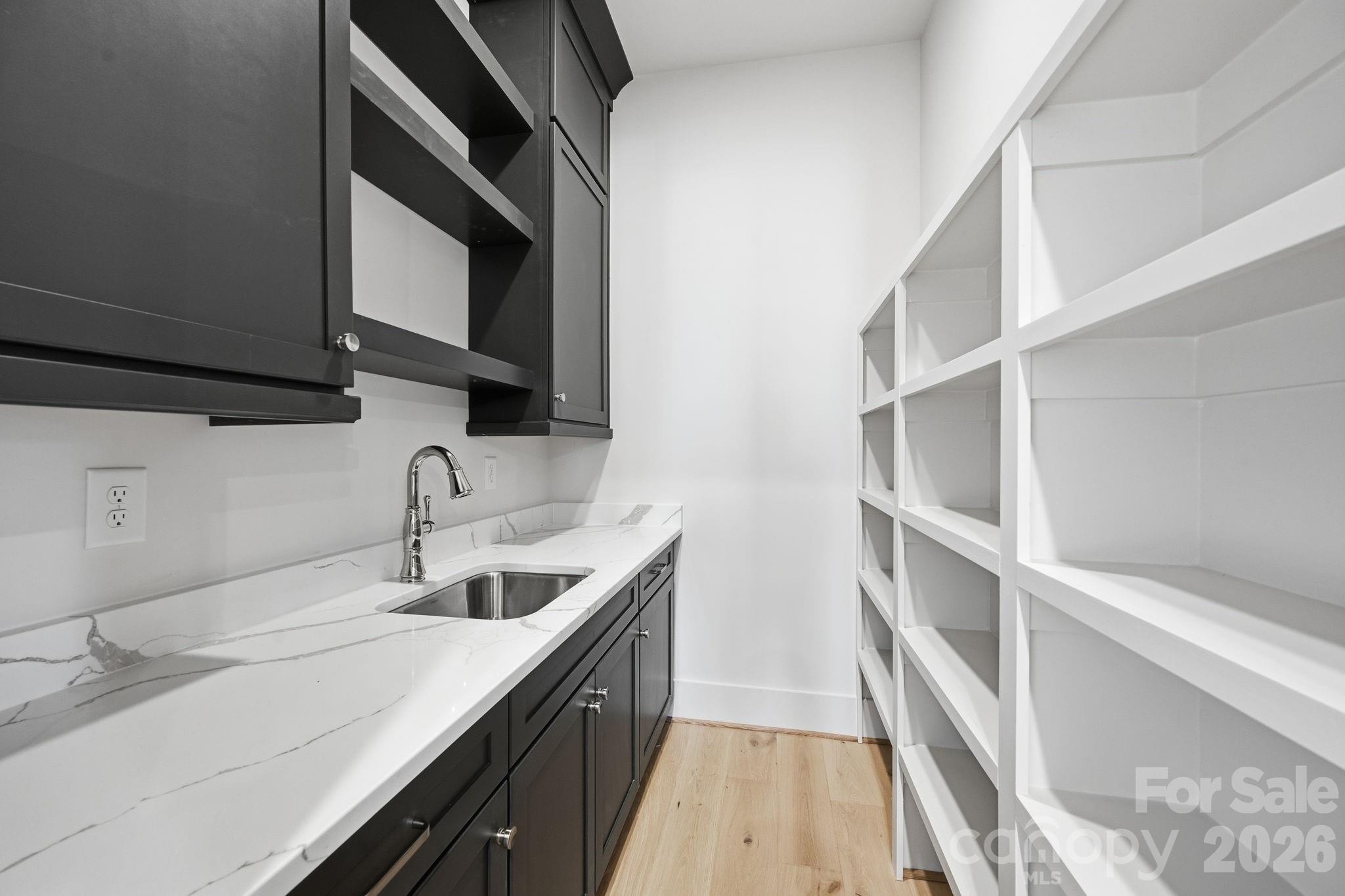 7245 Westrow Avenue Charlotte NC 28278