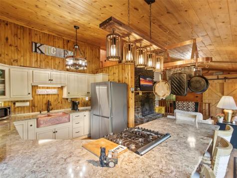 354 Big Ridge Road Burnsville NC 28714