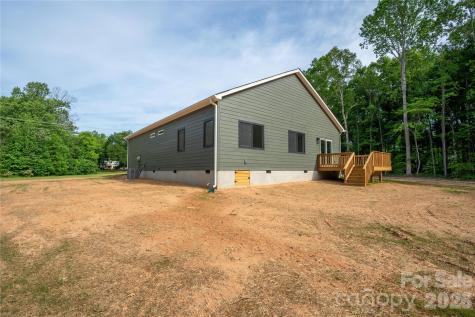 2426 Puetts Chapel Road Bessemer City NC 28016