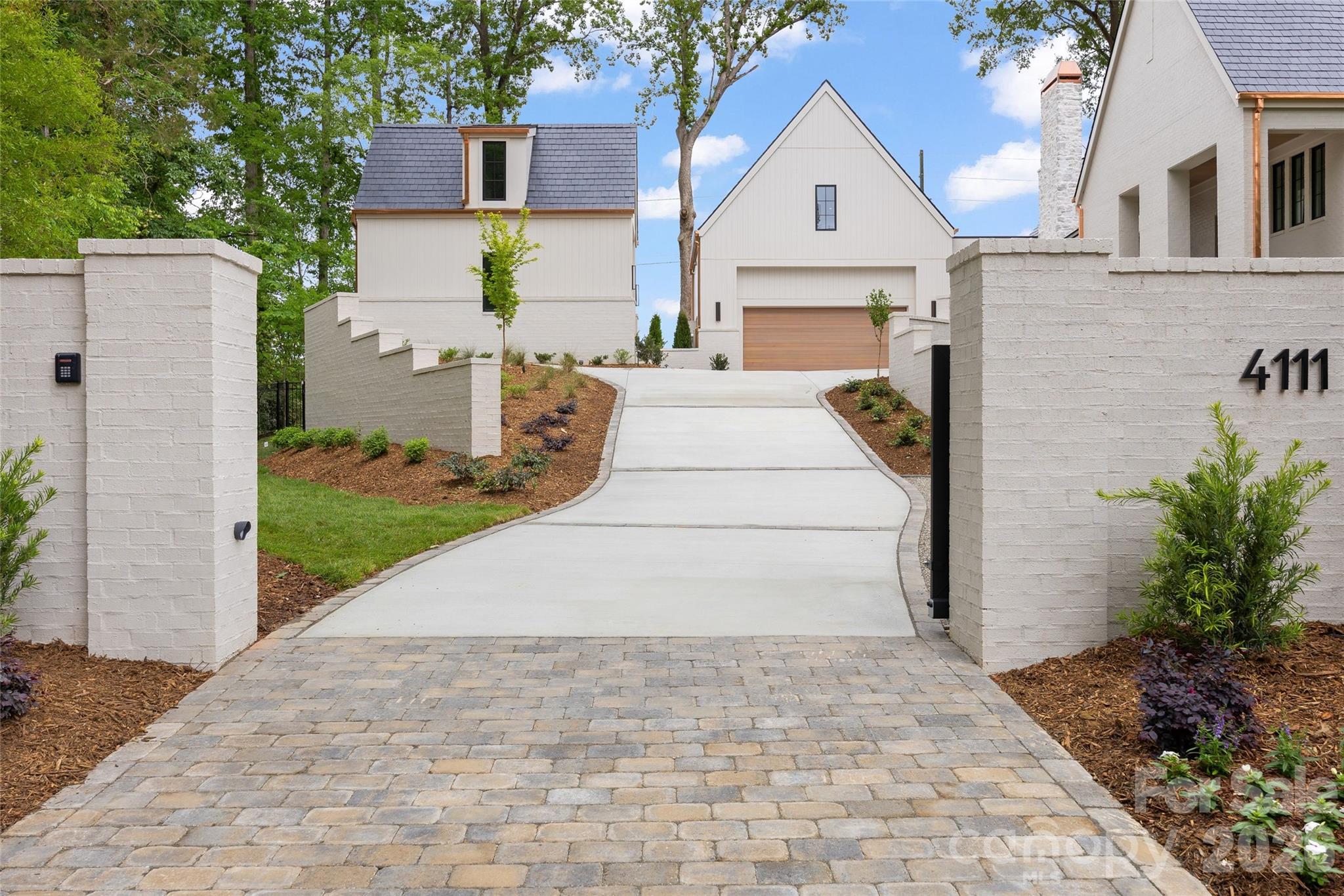 4111 Columbine Circle Charlotte NC 28211
