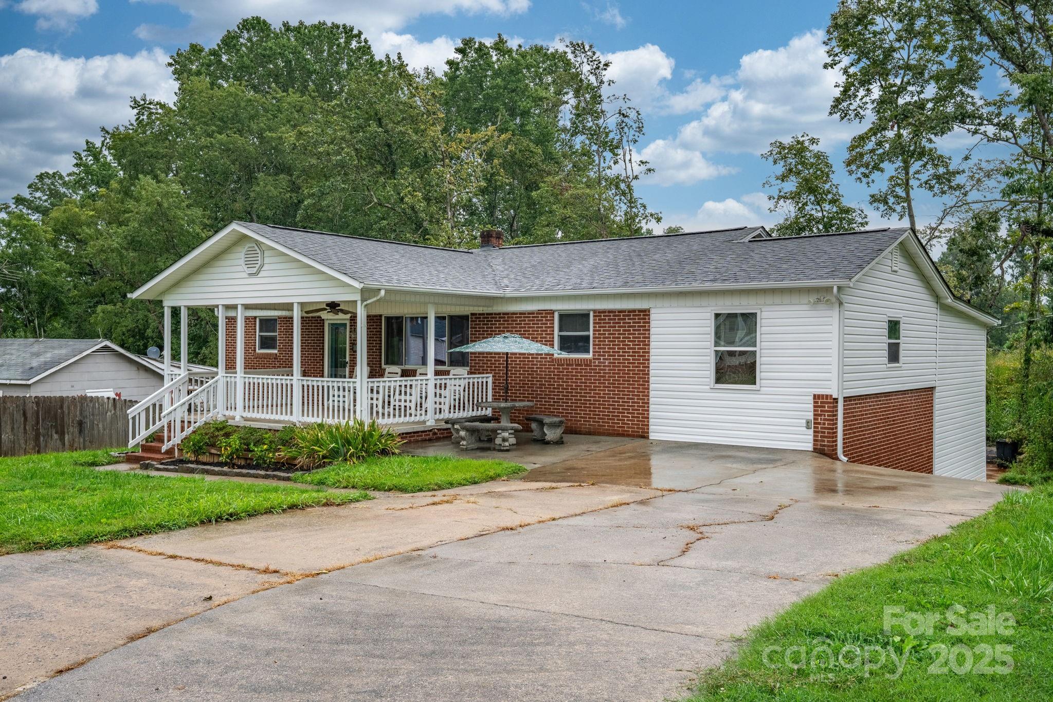 108 Logan Street Morganton NC 28655