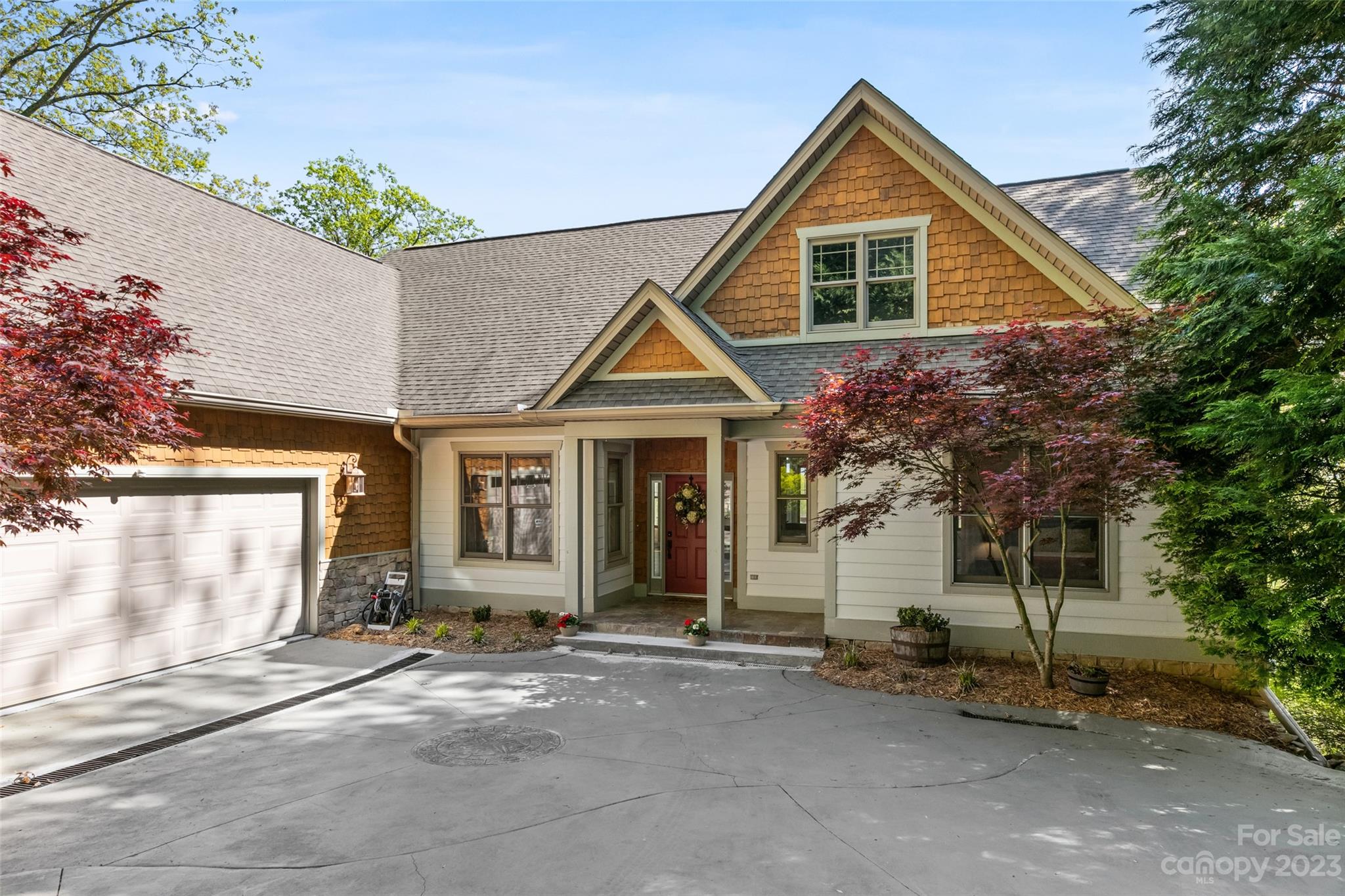 66 Horse Shoe Bay Drive Mills River NC 28759