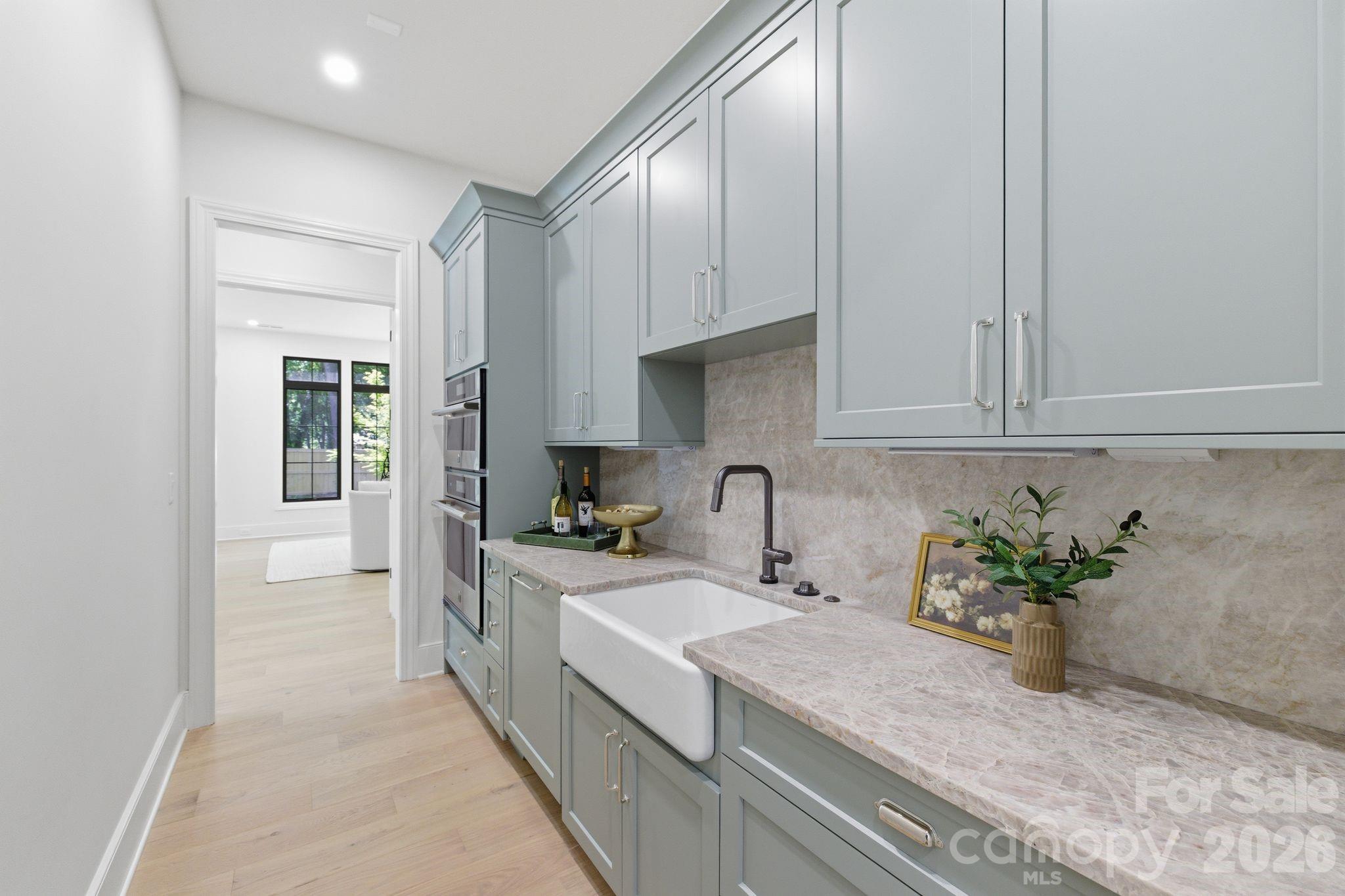 3028 Eastham Lane Charlotte NC 28209