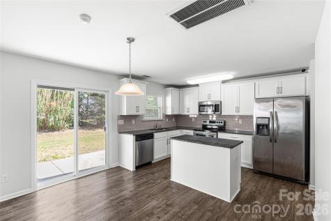 10215 Bradstreet Commons Way Charlotte NC 28215