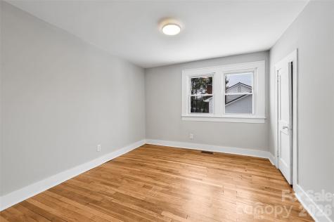 21 Hilldale Road Asheville NC 28803