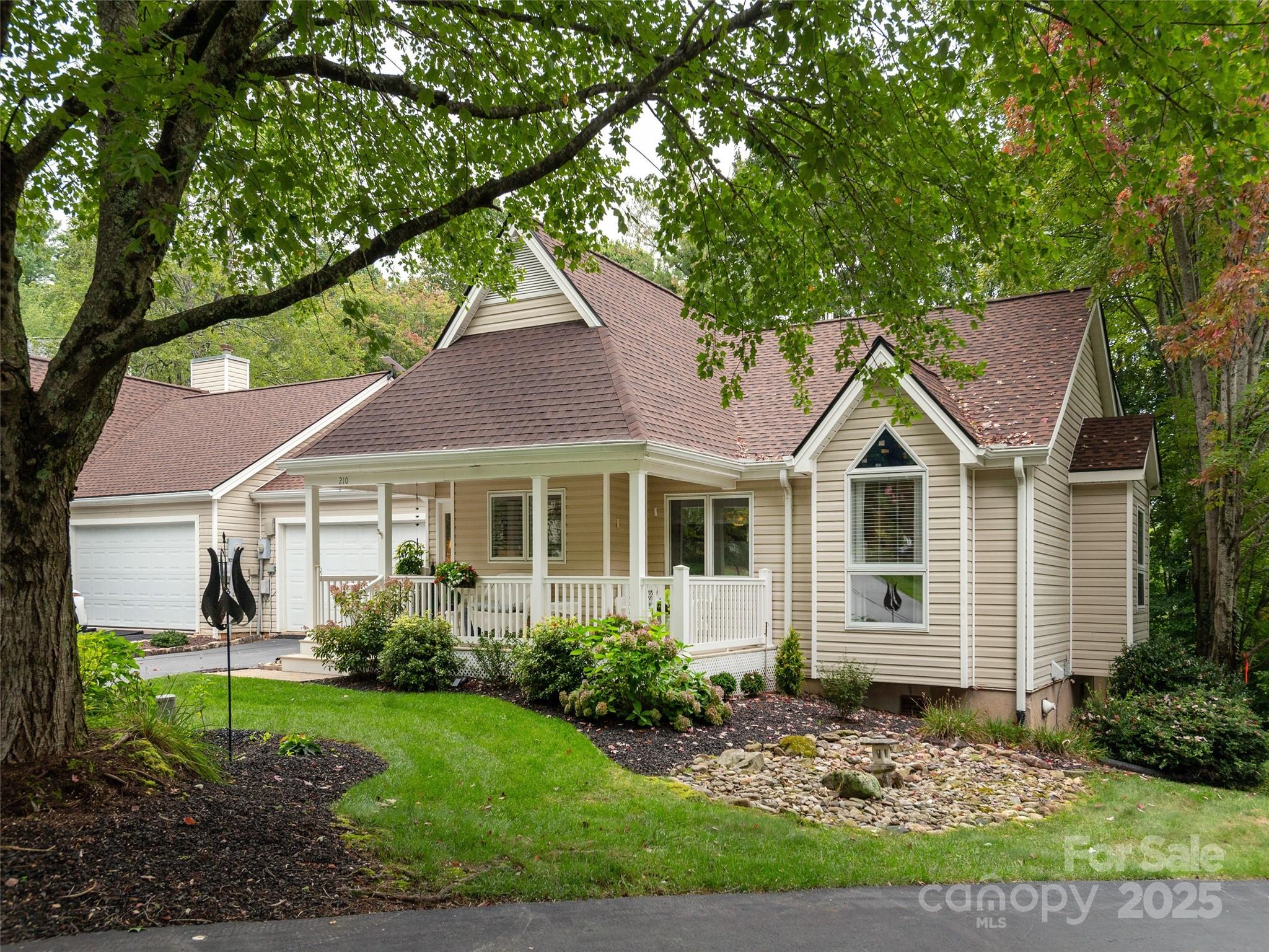 210 Black Oak Lane Hendersonville NC 28791