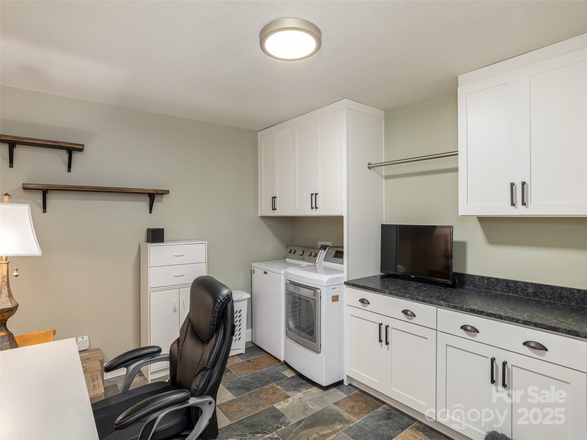 210 Black Oak Lane Hendersonville NC 28791