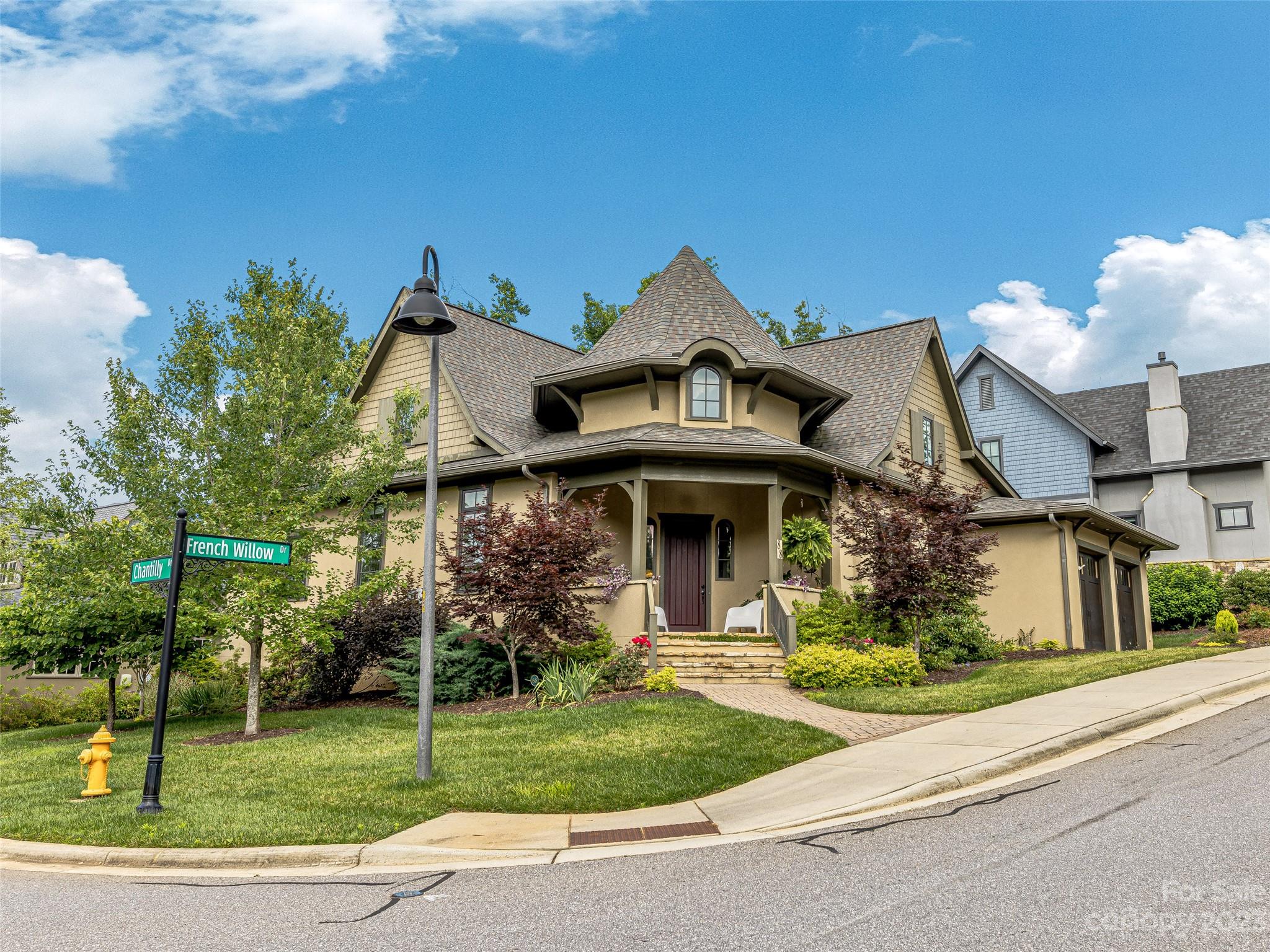 88 Chantilly Drive Asheville NC 28804