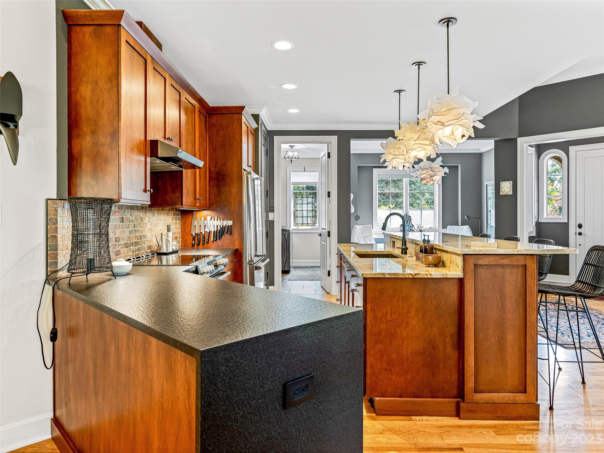 88 Chantilly Drive Asheville NC 28804