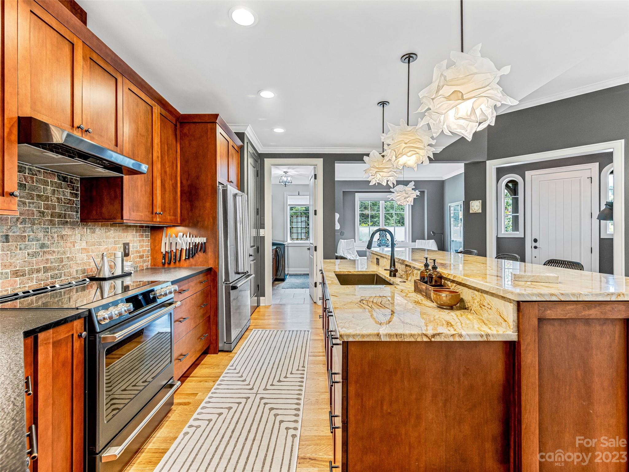 88 Chantilly Drive Asheville NC 28804