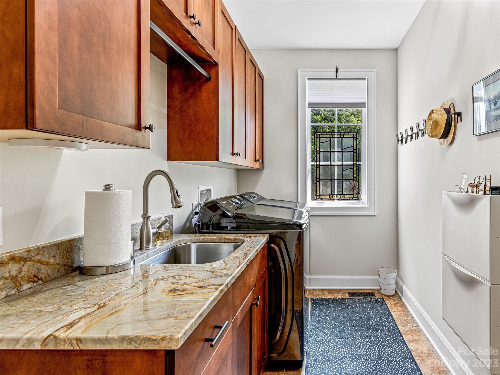 88 Chantilly Drive Asheville NC 28804