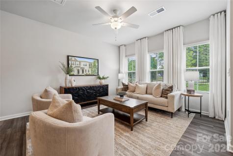 6518 Harlech Street Charlotte NC 28269