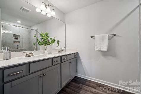 6518 Harlech Street Charlotte NC 28269