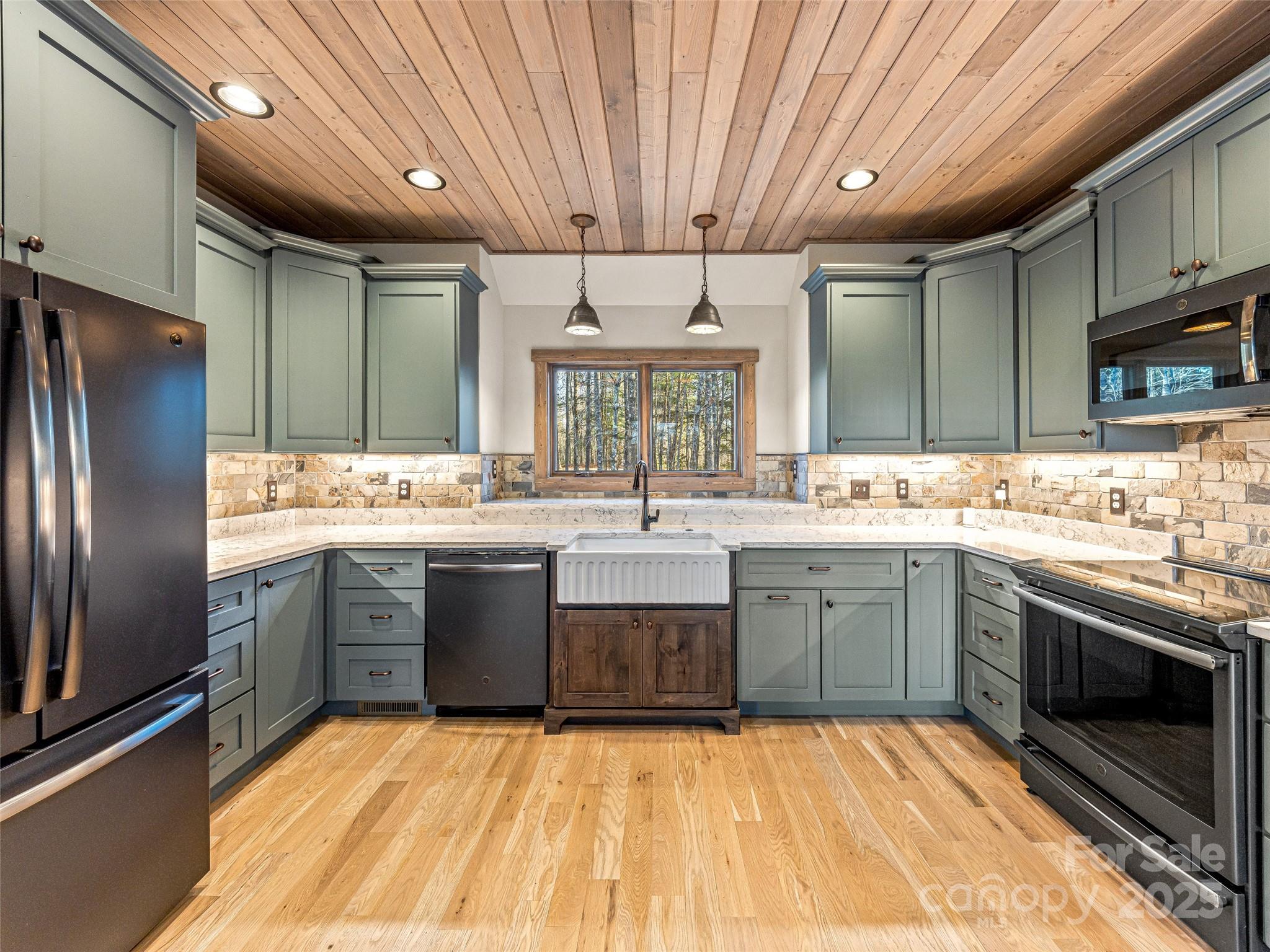 103 Duck Hope Drive Hendersonville NC 28739