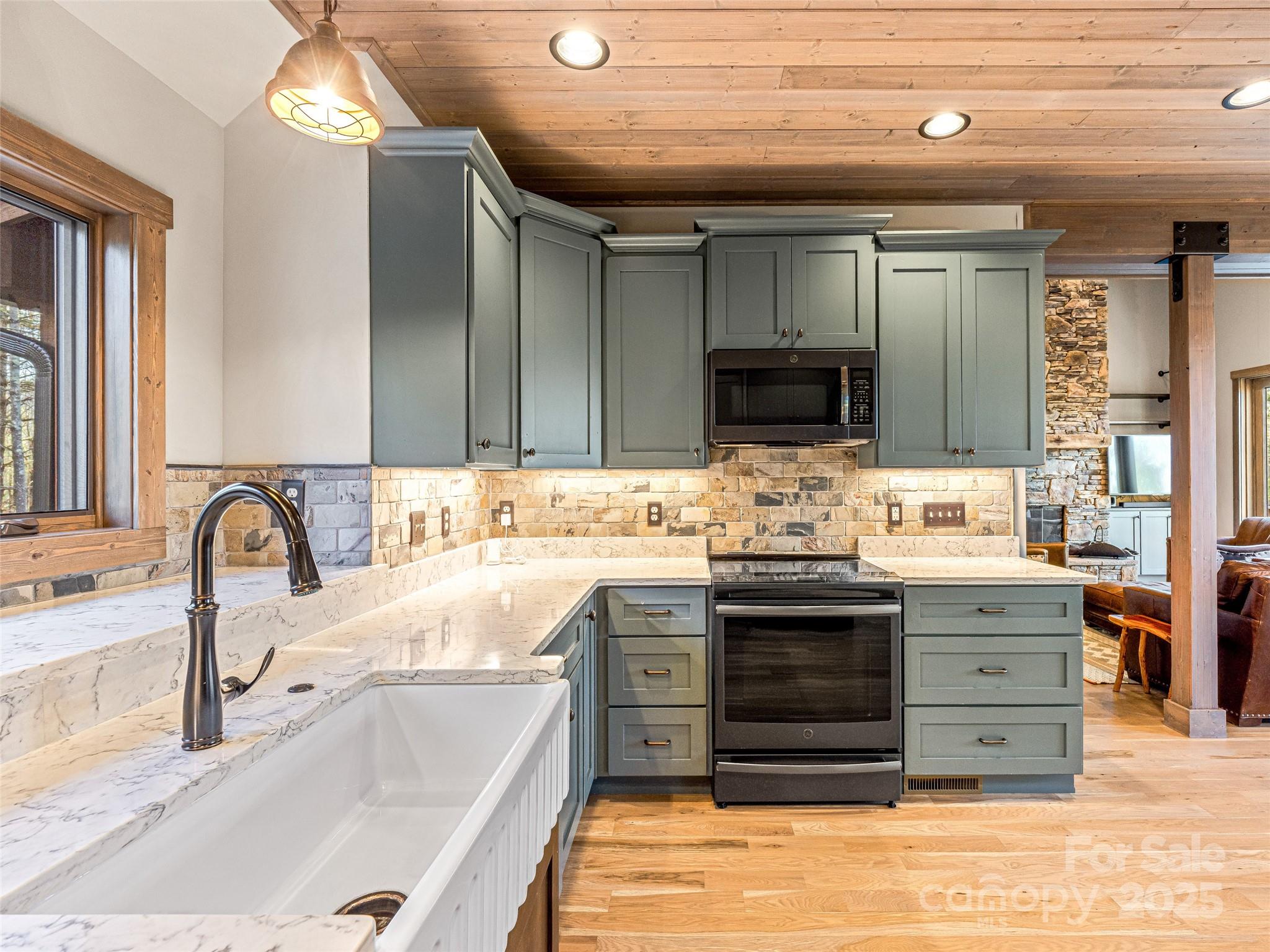103 Duck Hope Drive Hendersonville NC 28739