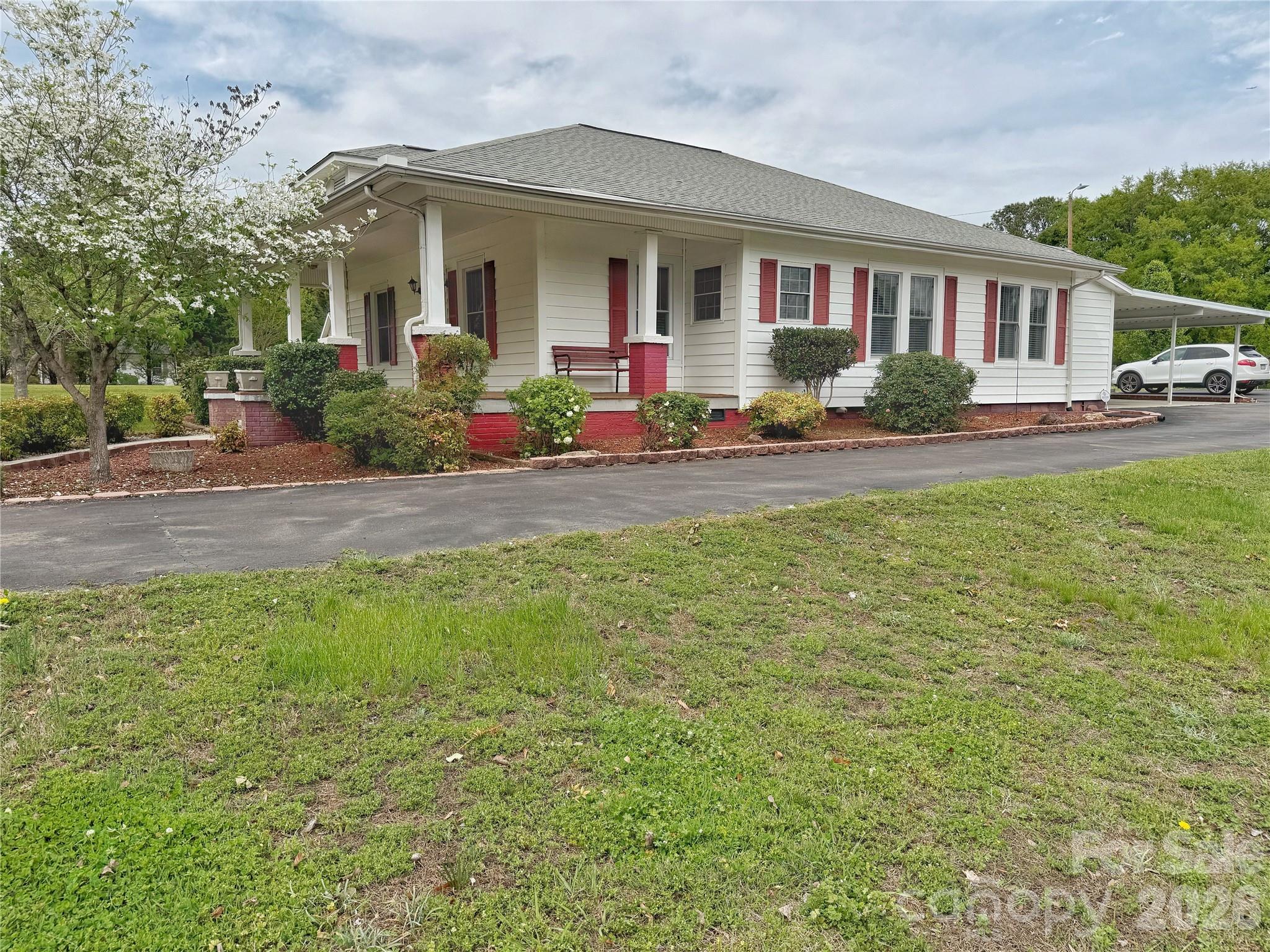 2102 Hickory Grove Road Gastonia NC 28056