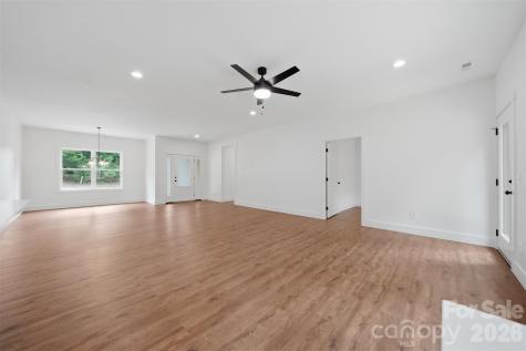 414 Scarlett Oak Court NE Lenoir NC 28645