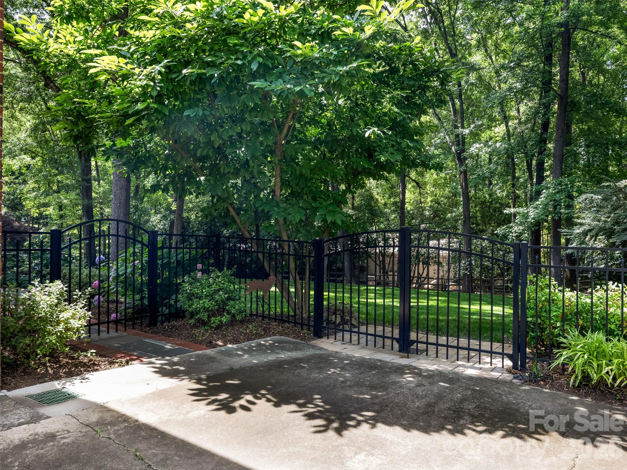 4026 Sharon View Road Charlotte NC 28226