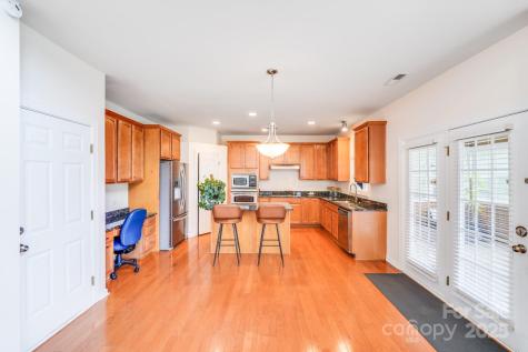 6227 Castlecove Road Charlotte NC 28278