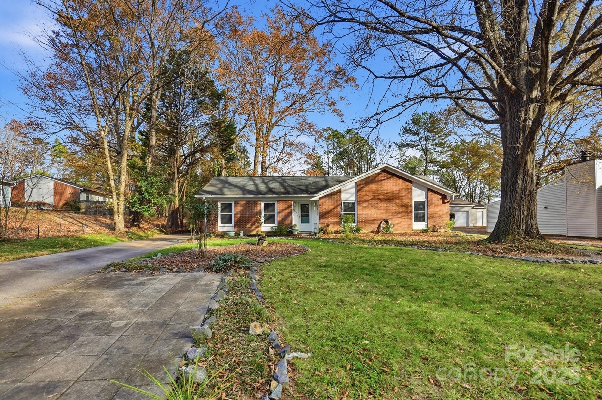 6309 Pineburr Road Charlotte NC 28211