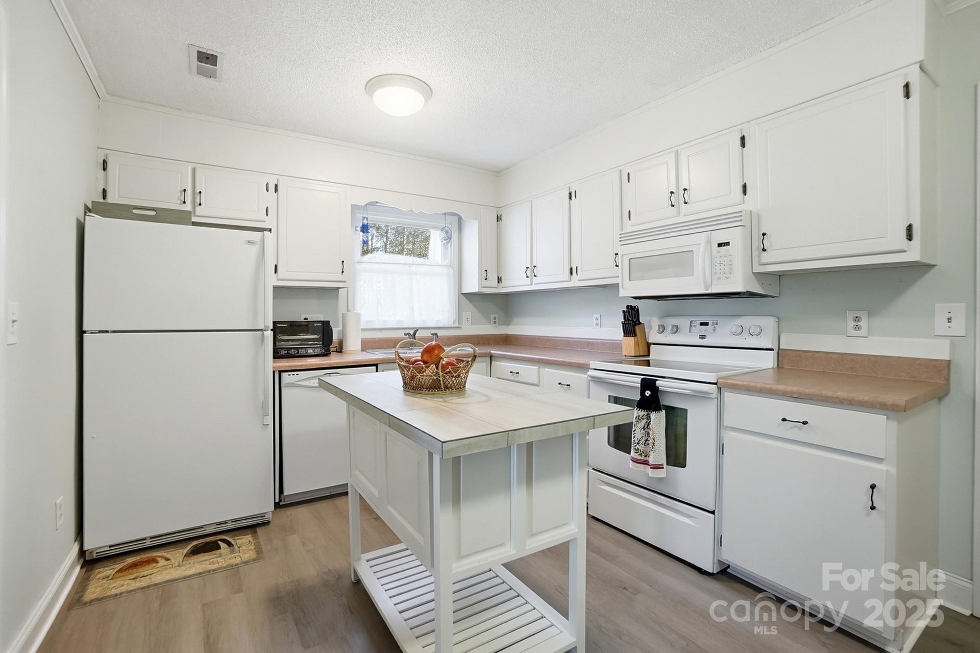 6309 Pineburr Road Charlotte NC 28211