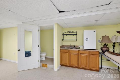 1818 Hickory Boulevard SW Lenoir NC 28645