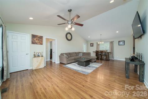 119 Bluff Court Statesville NC 28625