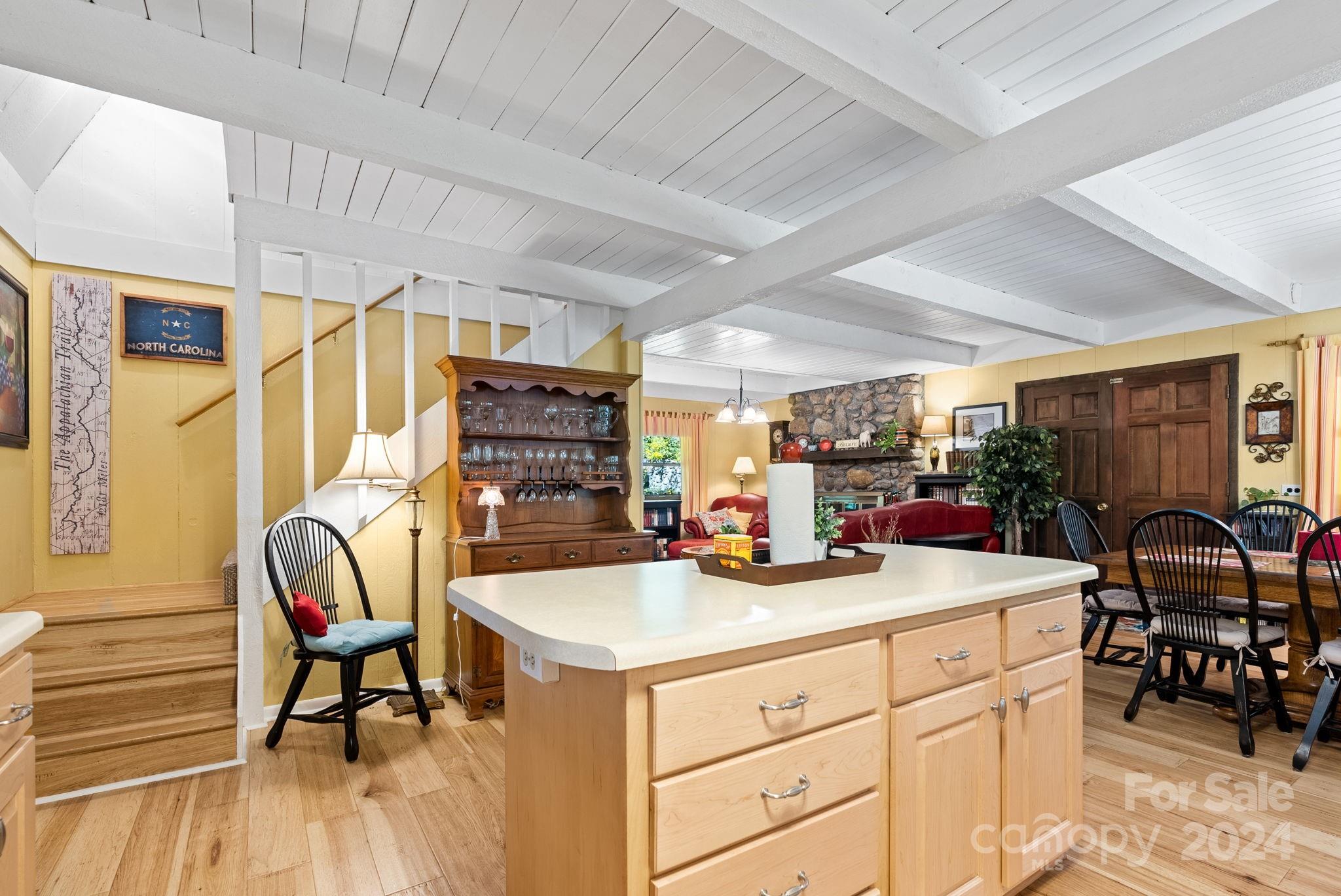810 English Ridge Drive Mars Hill NC 28754